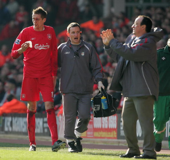 1994年，魔术师1000万入股湖人，如今升值多少？