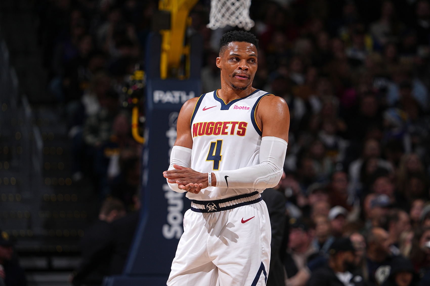 熟悉的姆巴佩回来了，但还是救不了皇马