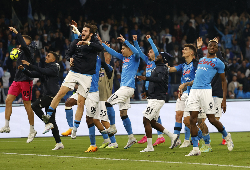 快船逆转尼克斯，赛后还有4个好消息，西部第三的球队颤抖吧