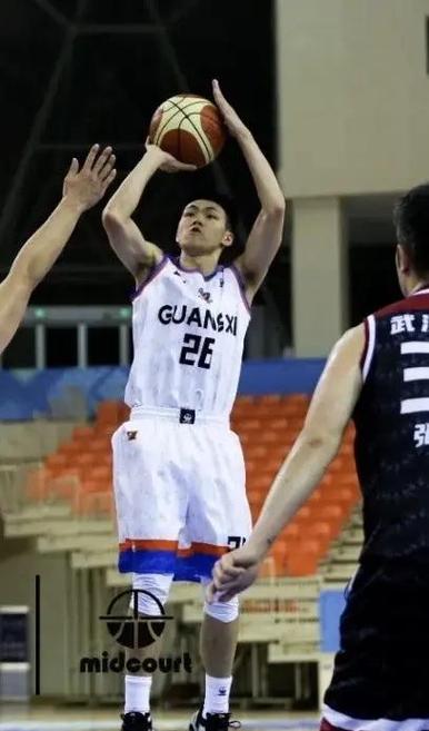 费城人队宣布聘请加布·卡普勒为新任总教练引发数据流热议