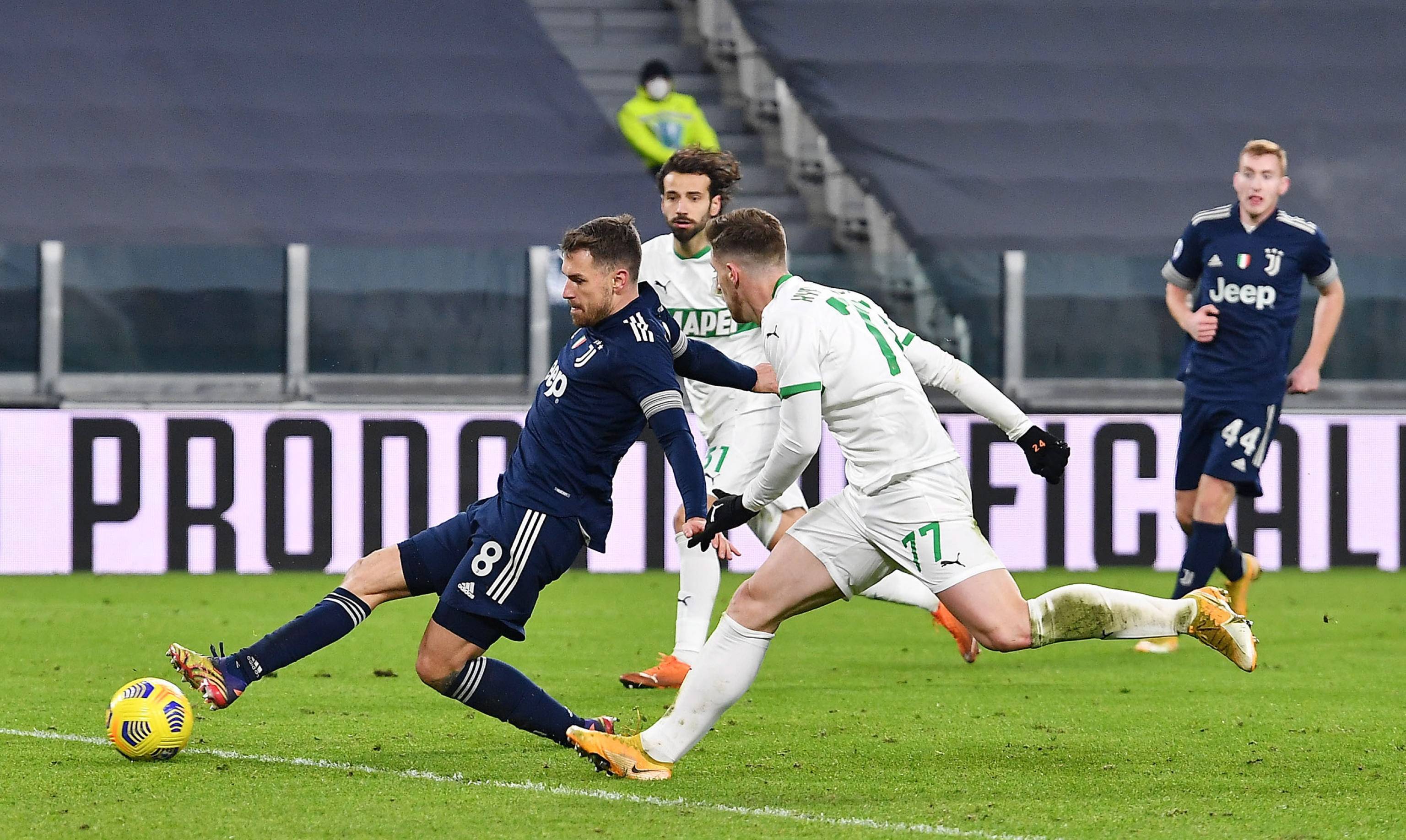 [国际足球]维尼修斯立功 巴西战胜哥伦比亚